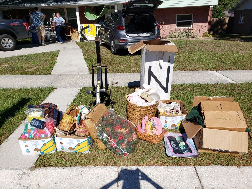 FREE!!!! household items. Everything must go. Tons of brick and brack gifts throughout the years . Xmas Easter toys collectables