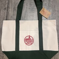 NEW TRADER JOE’S GREEN CANVAS TOTE