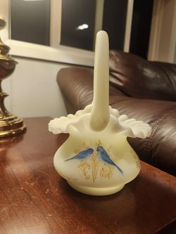 Fenton - Bluebirds on Custard glass