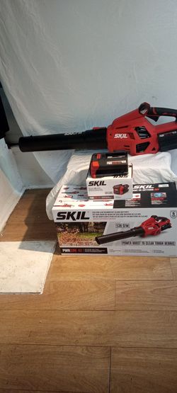 Skil 530CFM Leaf Blower Kit with extra Battery New In The Box