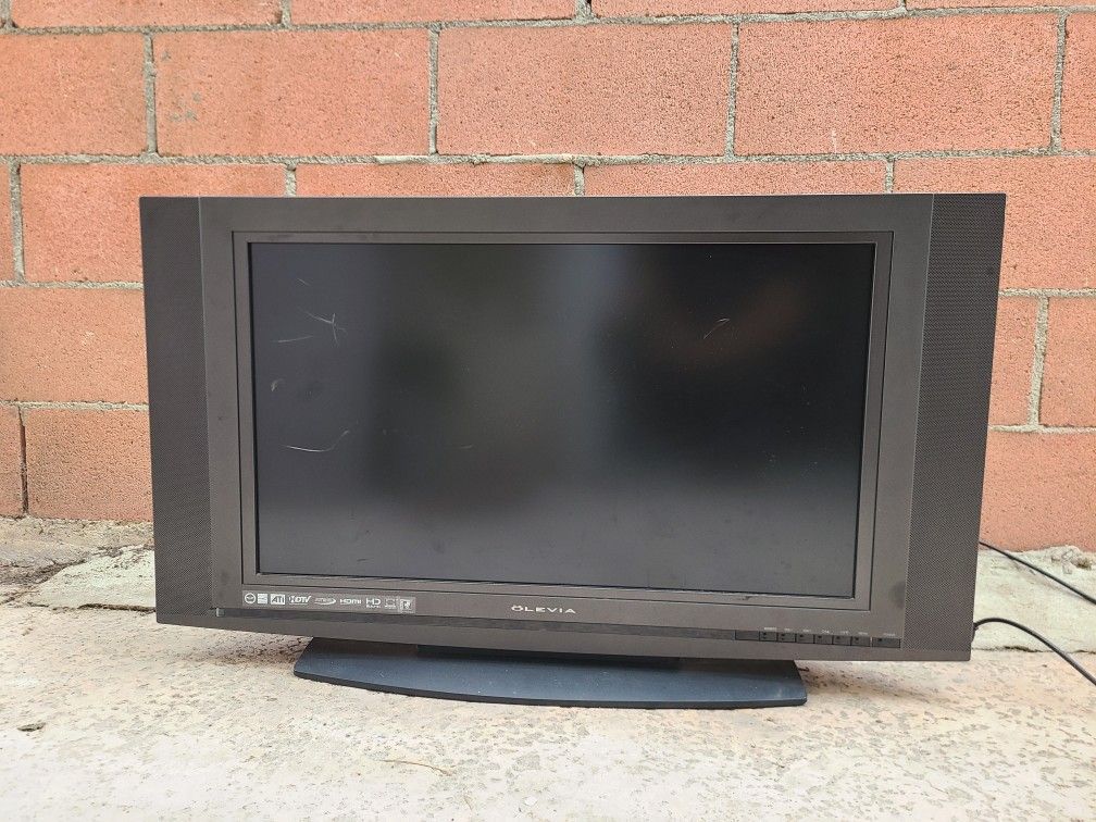 Olevia 232V LCD TV