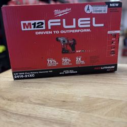  M12 FUEL 12V Lithium-Ion Brushless Cordless 5/8 in. SDS-Plus Rotary Hammer Kit with One 4.0Ah Battery and Bag