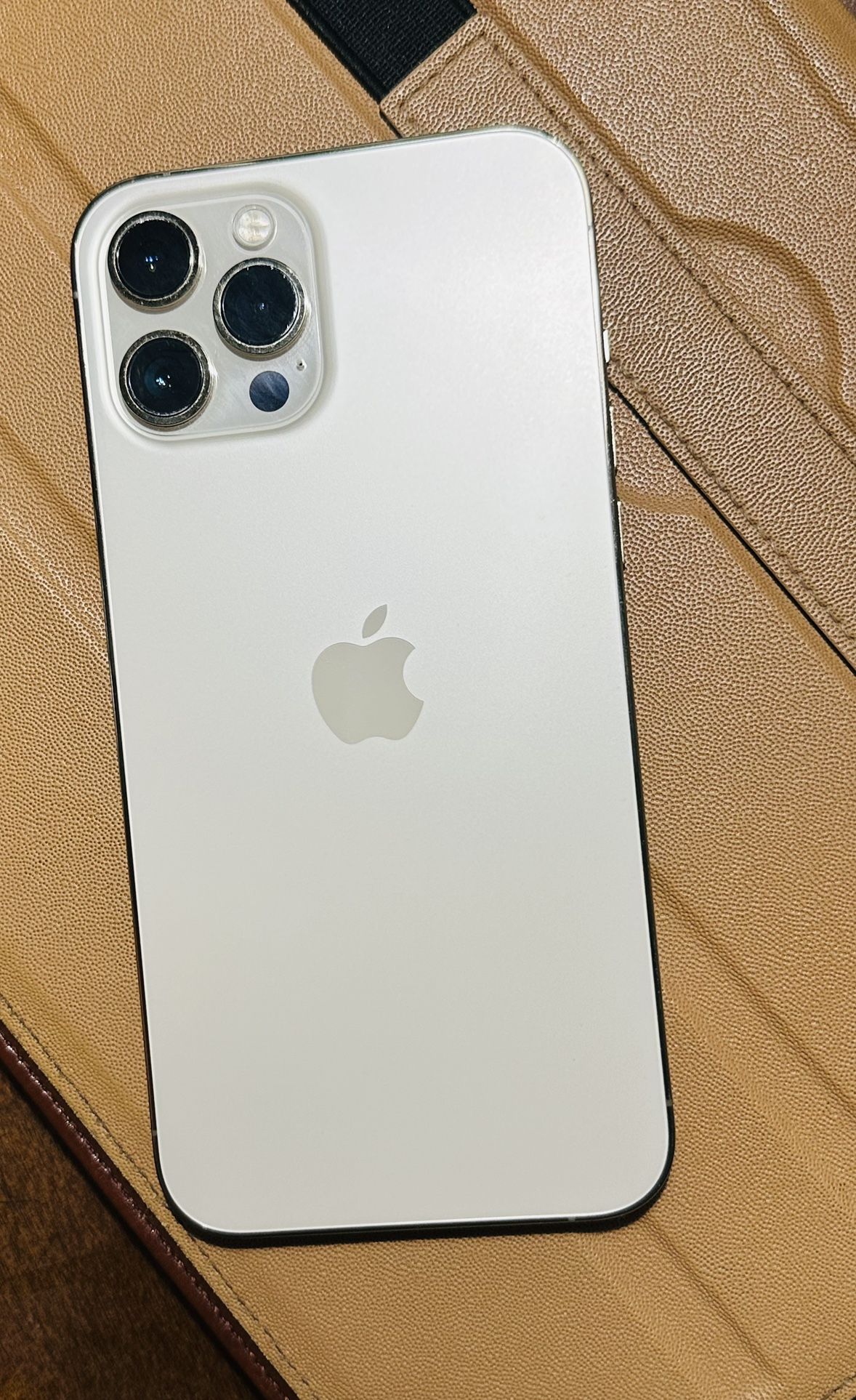 iPhone 12 Pro Max 128 gb Unlock