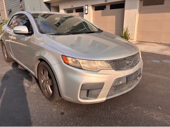 2011 KIA Forte Koup