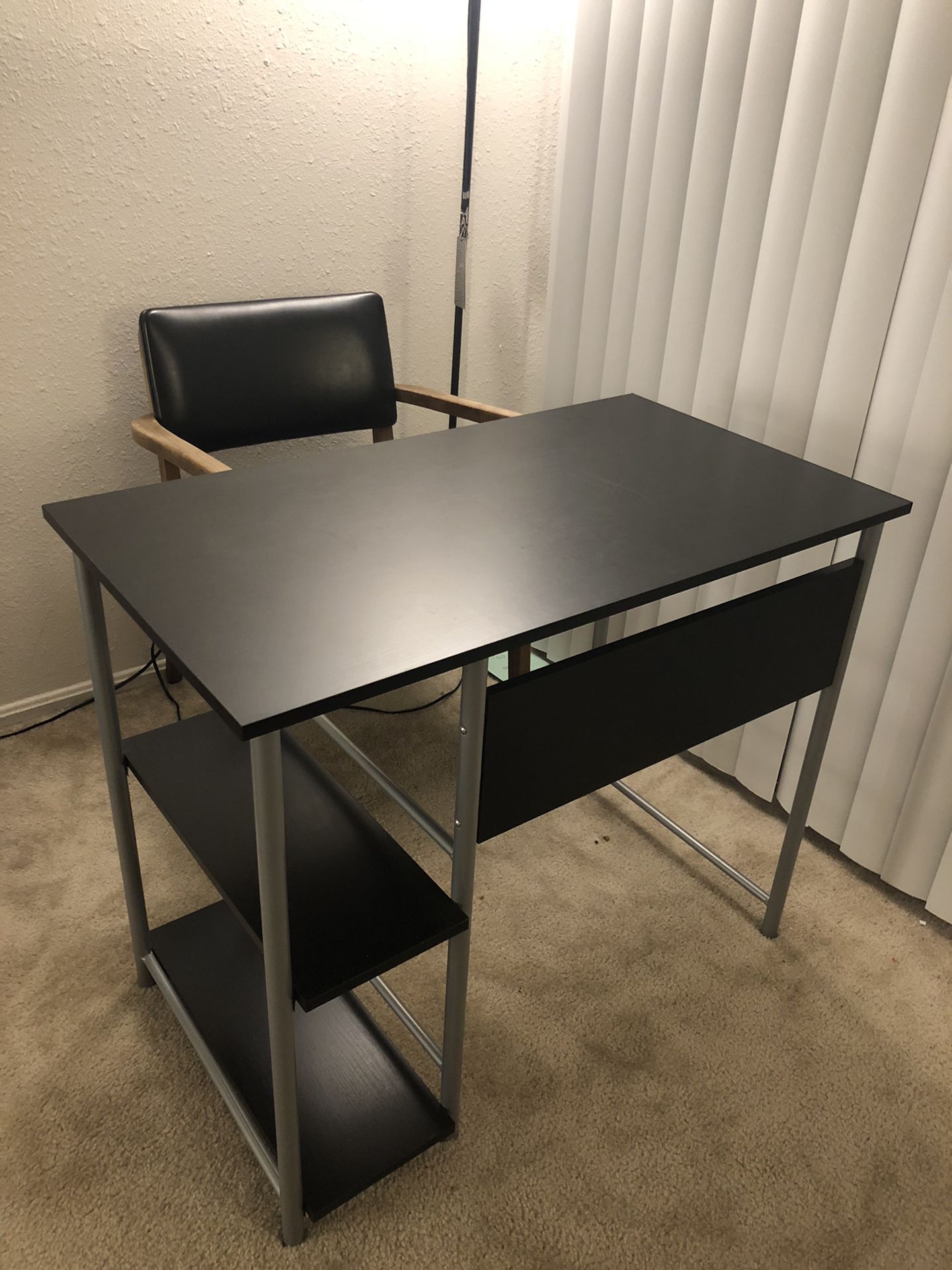 Office desk with 2 side shelves (the chair for free)