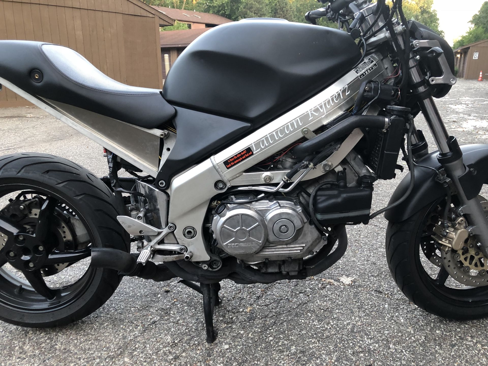 Honda vfr750