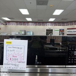 LG Microwave 1.3 Cu. Ft. 