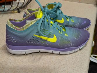 Women's Nike's Size 6.5