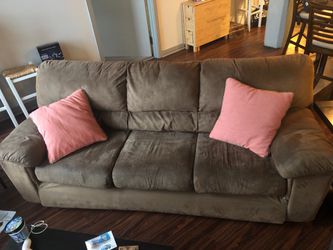 Brown 3-seater couch