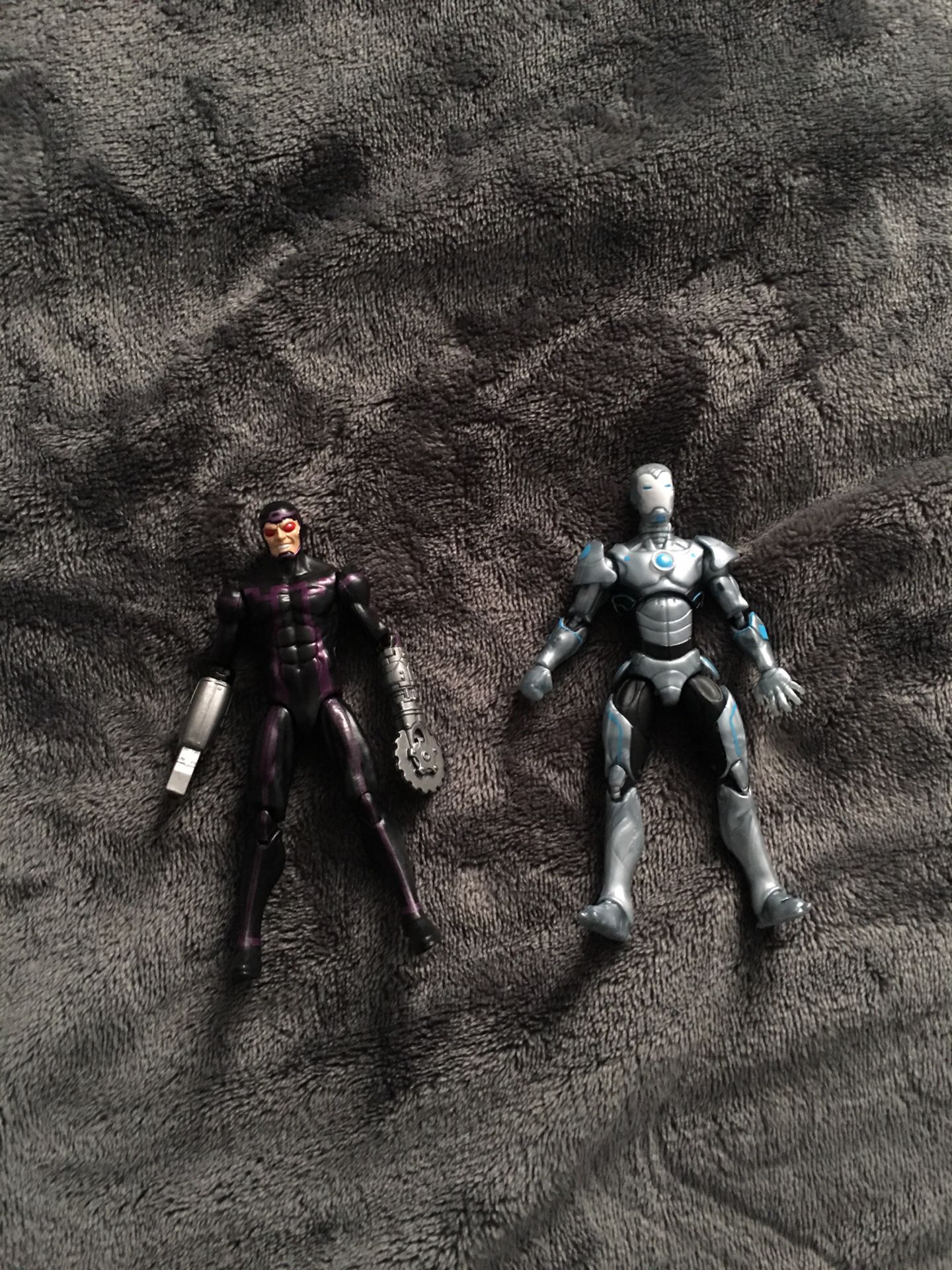 Marvel Legends 3.75 Inch Action Figure Comic 2-Pack (2016 Wave 1) - Mechanical Masters (Machine Man and Superior Iron Man) Marvel Legends 3.75 Inch