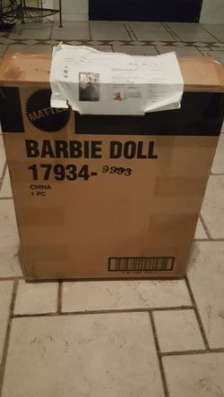 Mint Condition... 1997 Barbie Collectibles- Bob Mackie Madame du Barbie