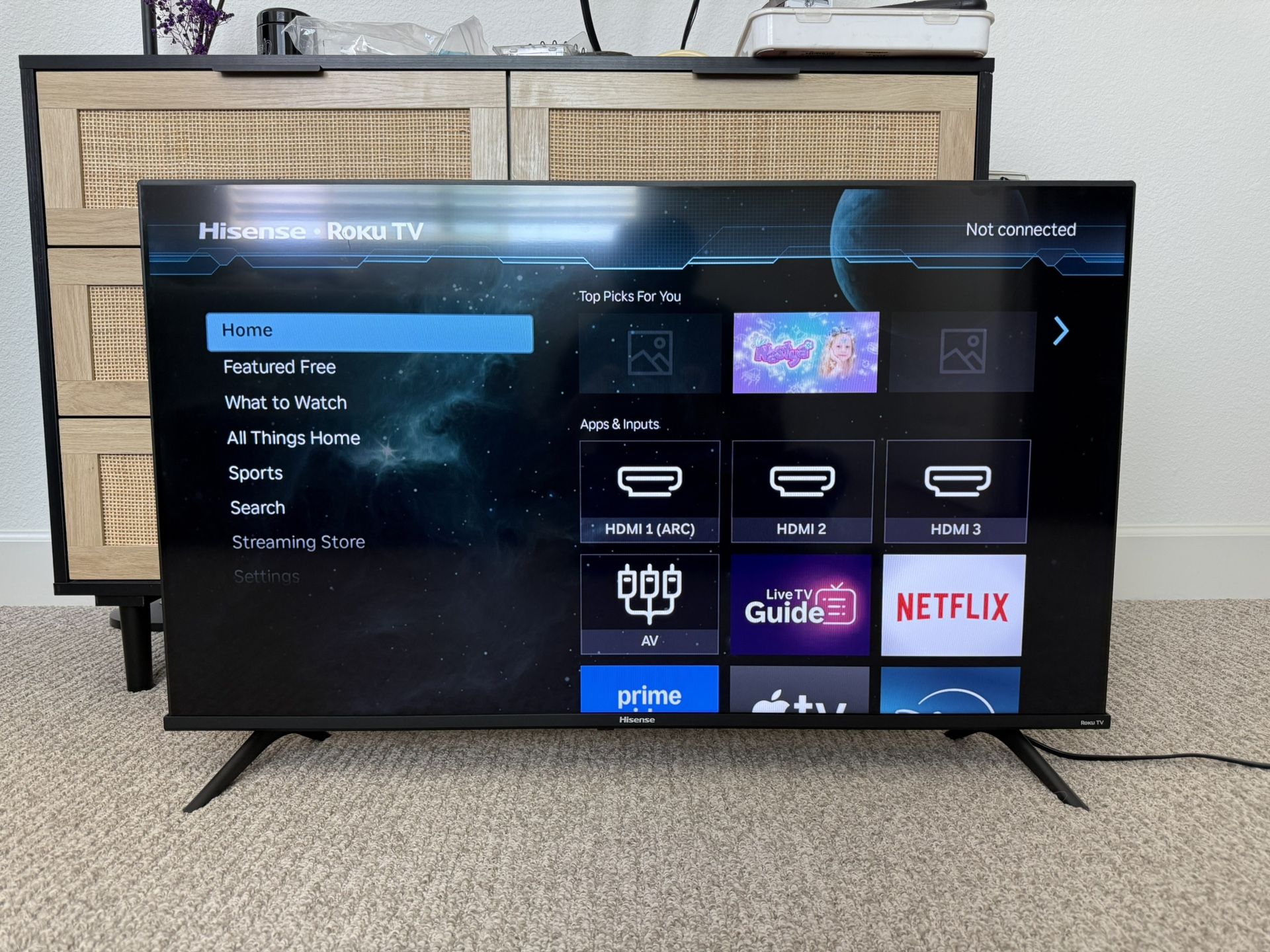 Hisense 40" Class 1080p FHD LED LCD Roku Smart TV
