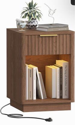 Fluted Nightstand Bedside Tabl