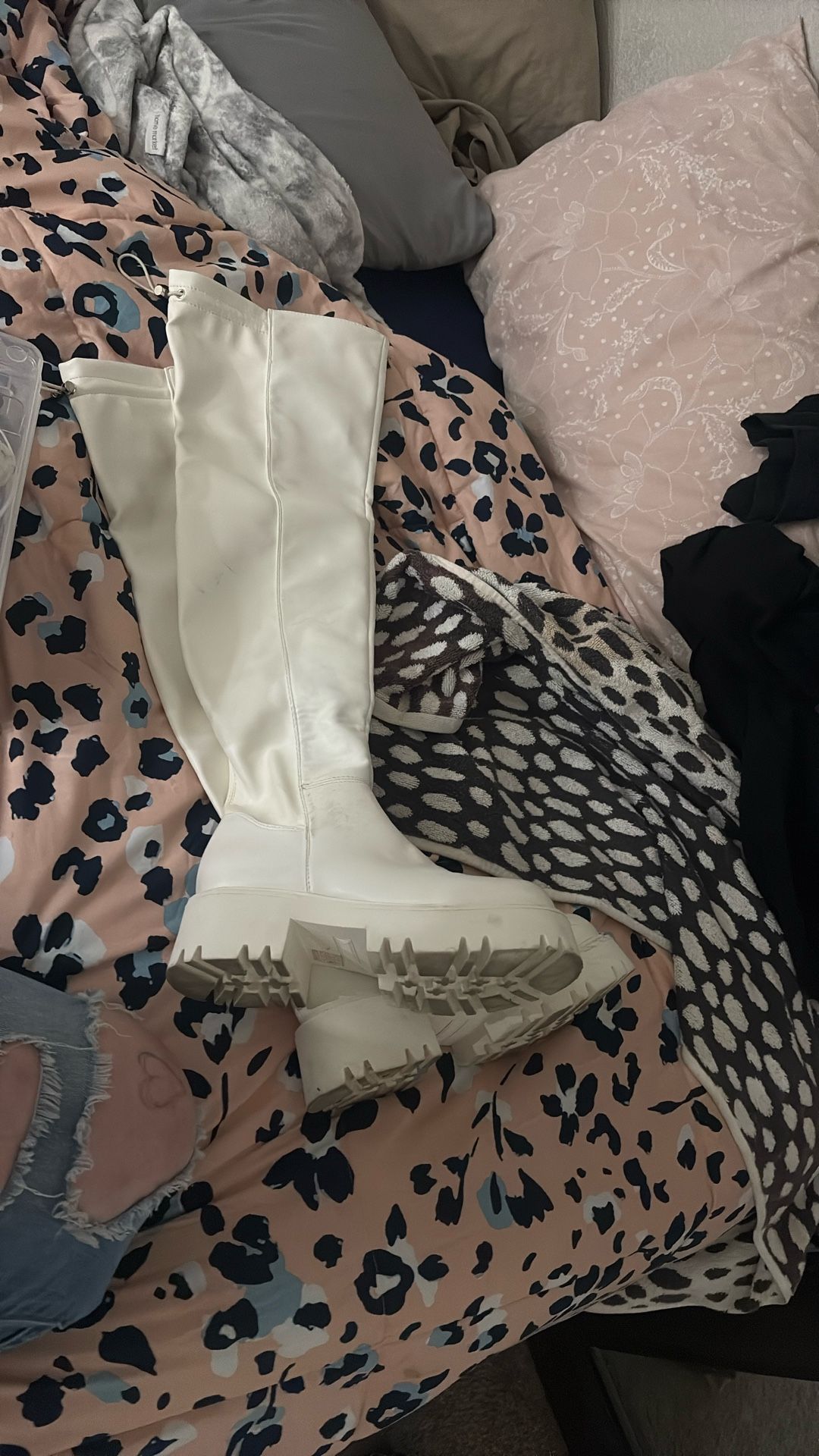 Over The Knee Dream Pair Boot