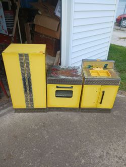 Childs kitchen set