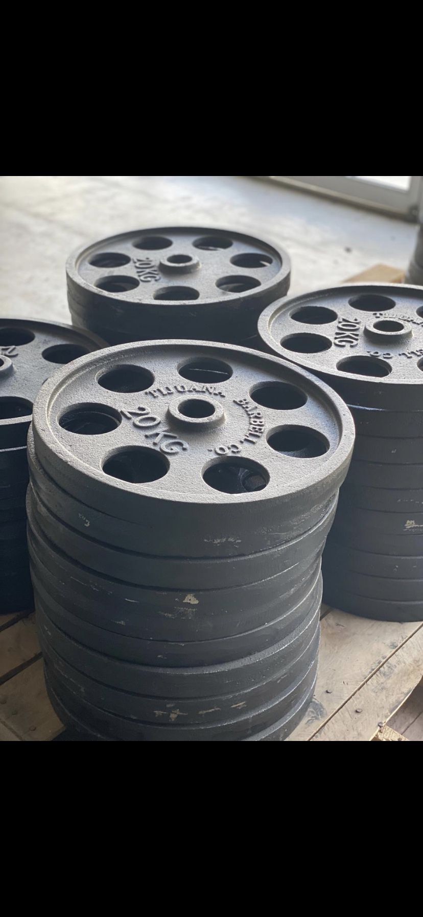 20 kg Olympic size weights plates