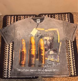 Vale USA Graphic T-Shirt Medium Distressed