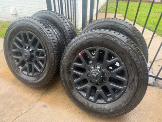 RAM 2500 midnight package wheels rines yantas rims