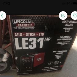Lincoln Welder Le31 New