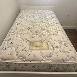 IKEA slakt Twin Bed With Trundle And Storage