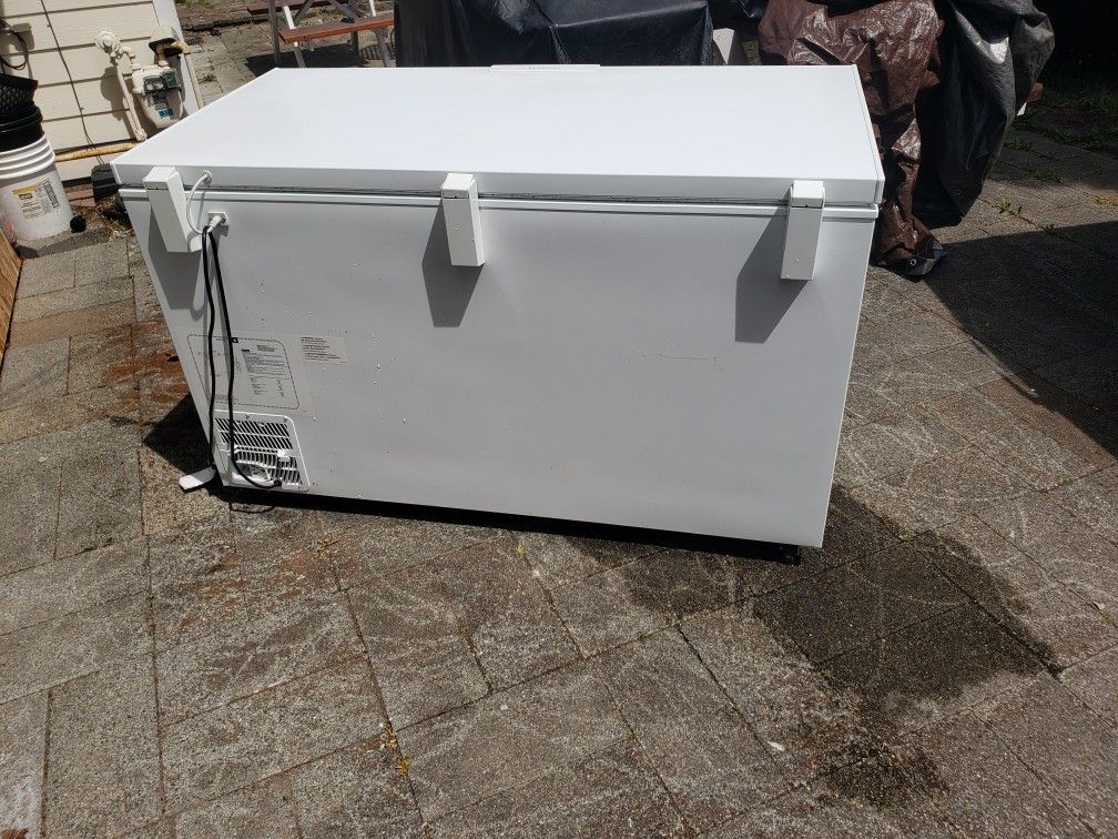 Frigidaire Chest Freezer