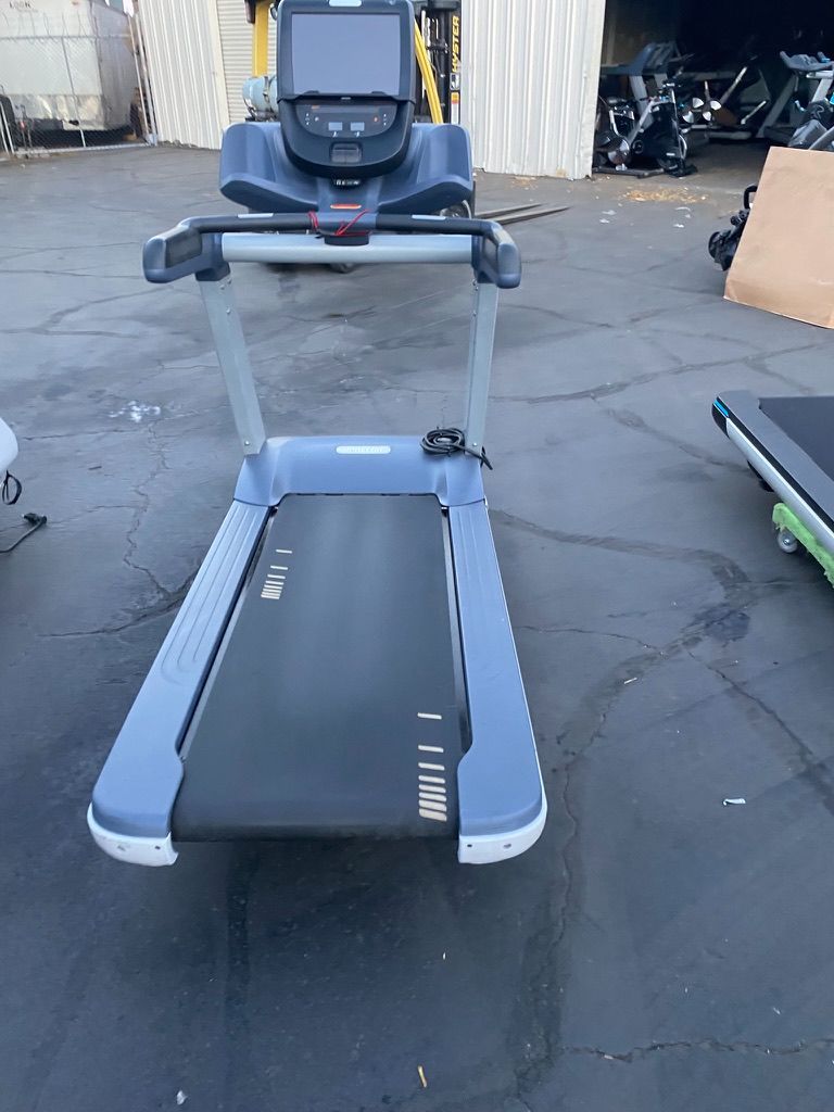 Precor 781 TRM Treadmill With P82 Console (Delivery Included)