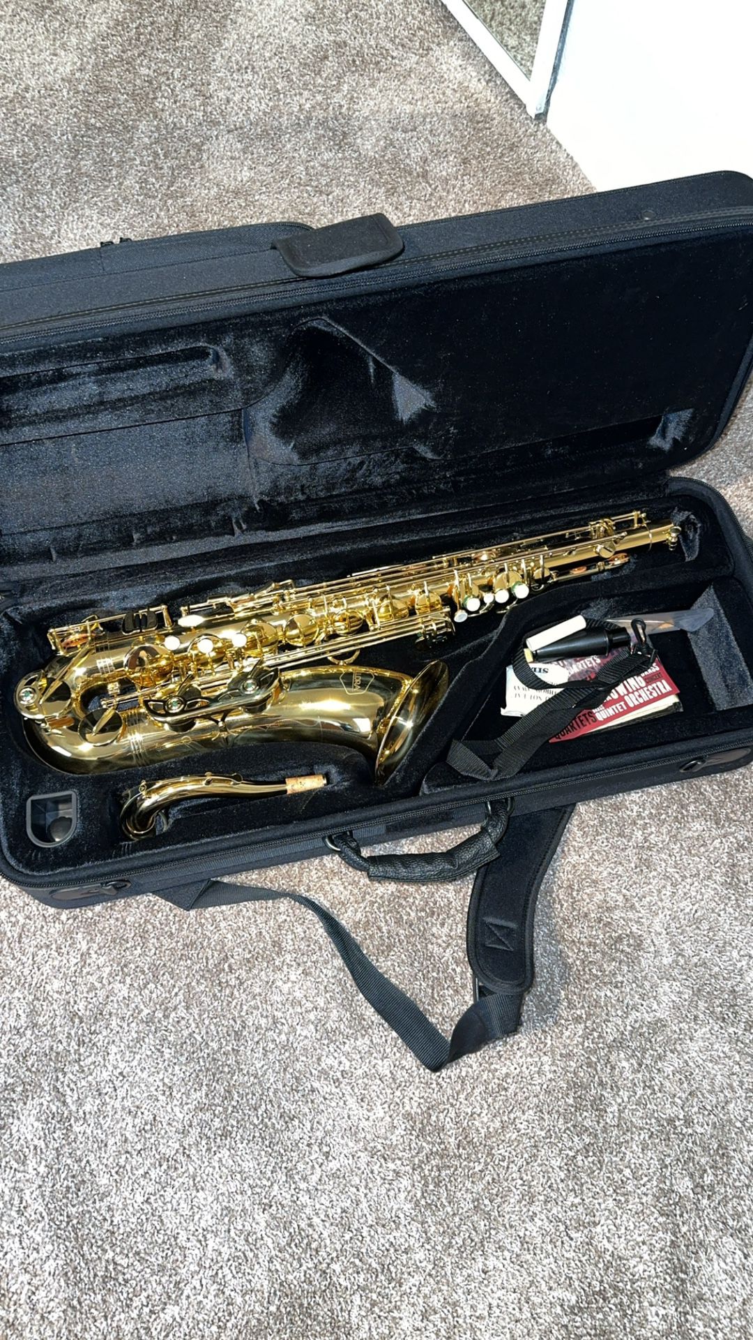 Student Series Tenor Saxophone