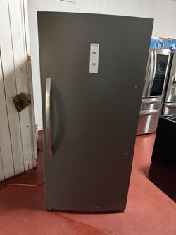 20 cu. ft. Frost Free, Garage Ready Upright Freezer in Carbon, ENERGY STAR