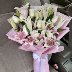 lily flower bouquet