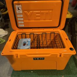 New Yeti Combo Pack Limited Edition 45qt With Extras 