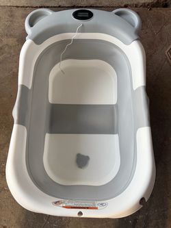 Baby bathtub