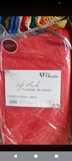 RT Home Soft Plush Flannel Blanket in Red Queen size, 90 x 90 in. New in packaging