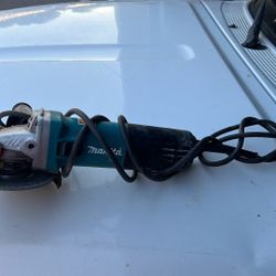 Makita Grinder 