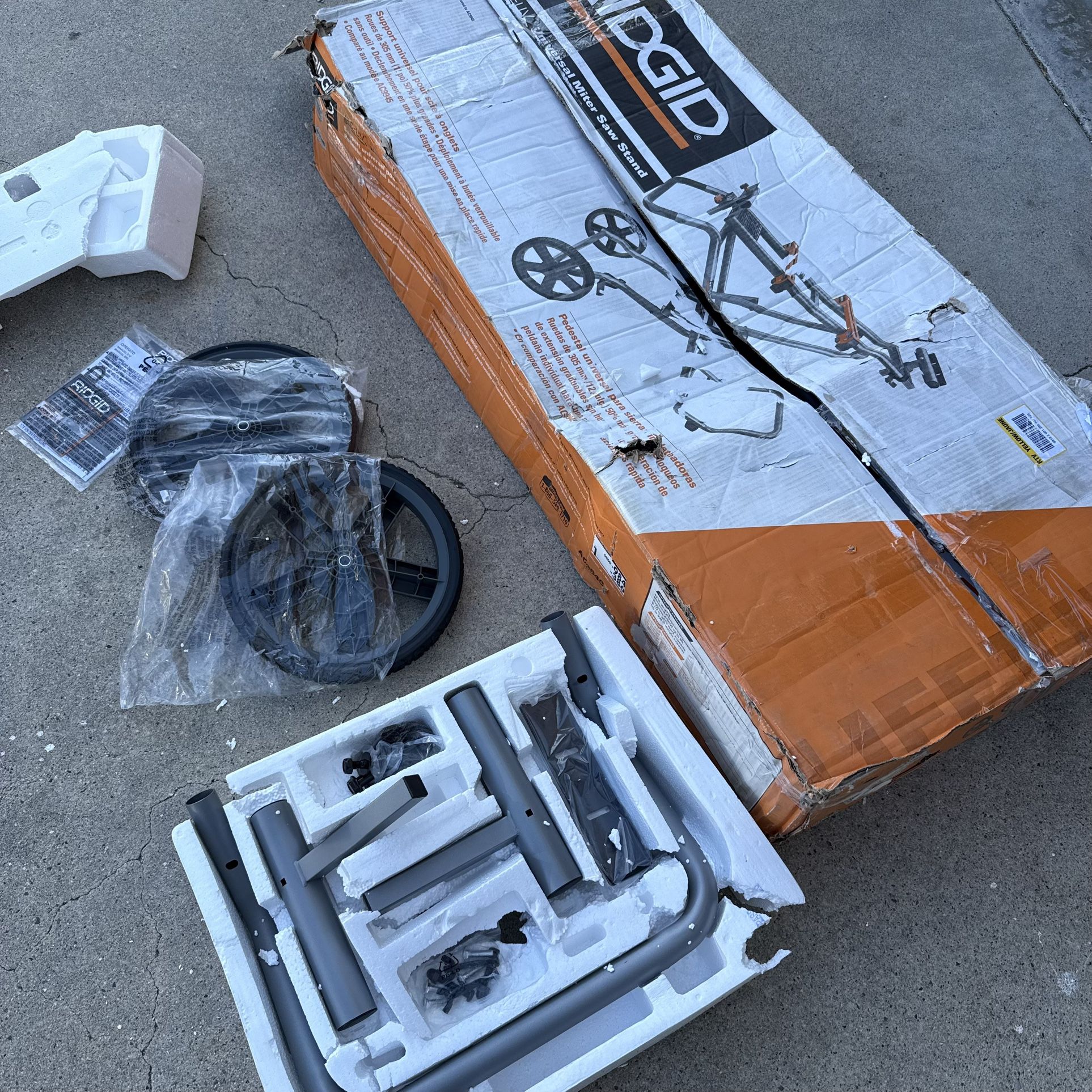 RIGID Foldable Mobile Miter Saw Stand with Mounting Braces