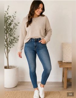 Black Universal Thread Mid-Rise Curvy Skinny Jeans Size 10