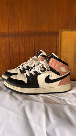 JORDAN 1 MID GS "RUST PINK" size 4.5Y