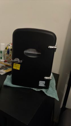 Wired mini fridge