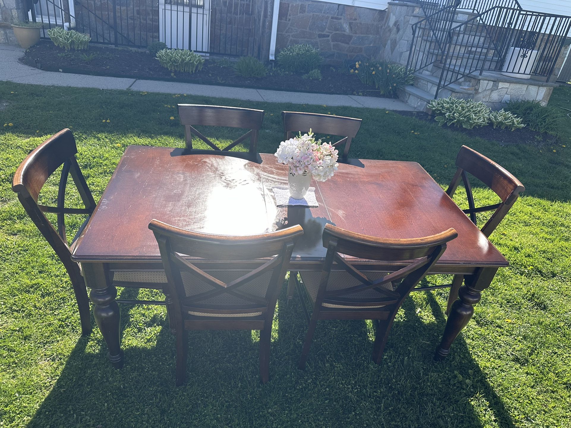 Dinner Table With 6 Chairs 