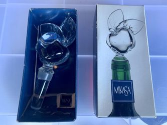 Mikasa Crystal “Apple Orchard” Bottle Stopper