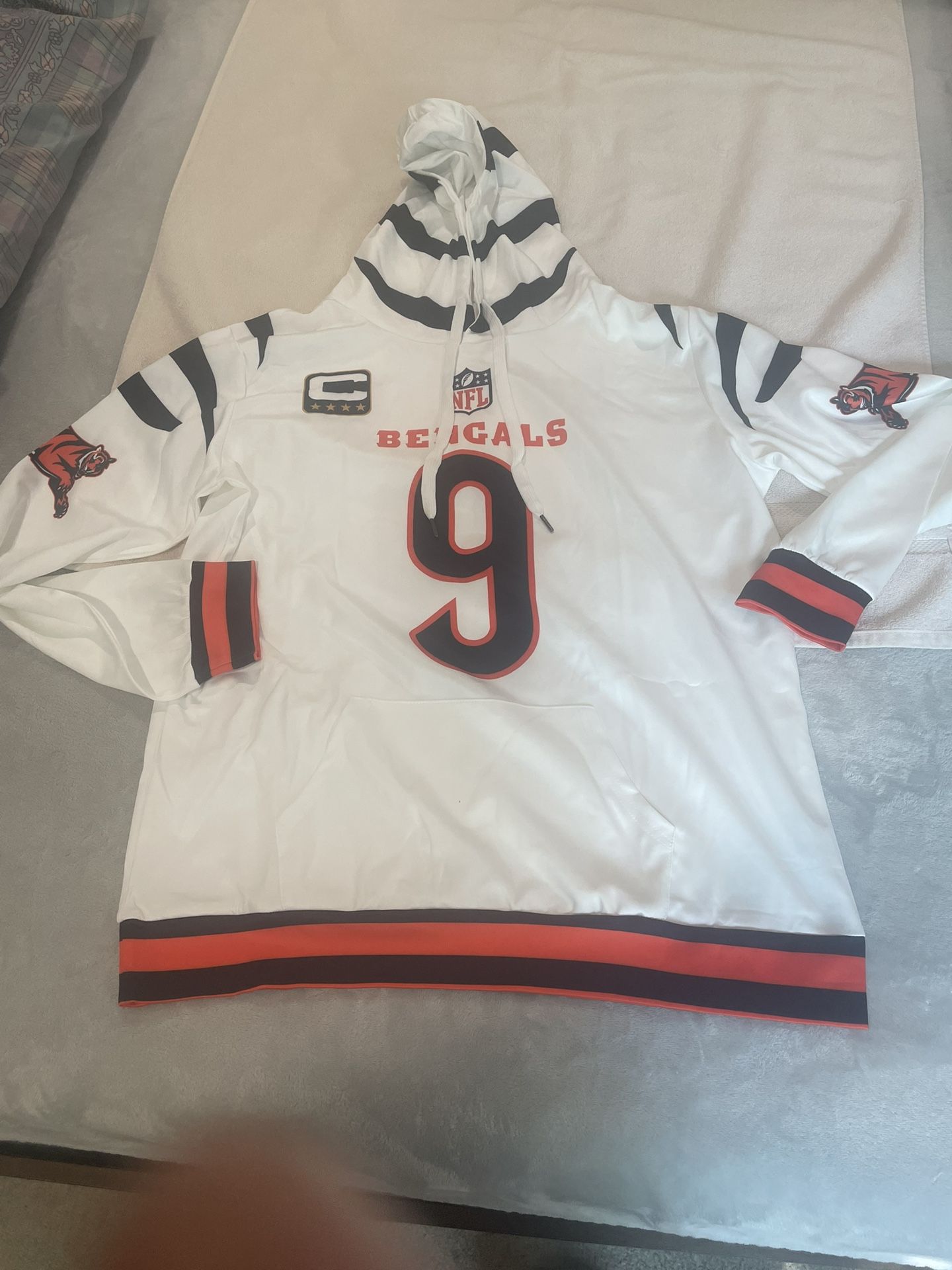 Cincinnati Bengals Joe Burrow Hoodie size small up to 4xl