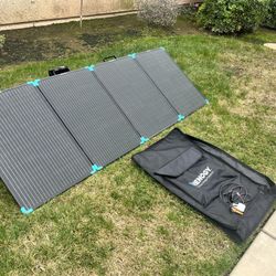 Renogy 220 Watt Waterproof Lightweight Portable Solar Panel Set with Voyager Charge Controller