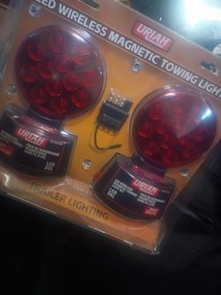 Led wireless magnetic towing lights