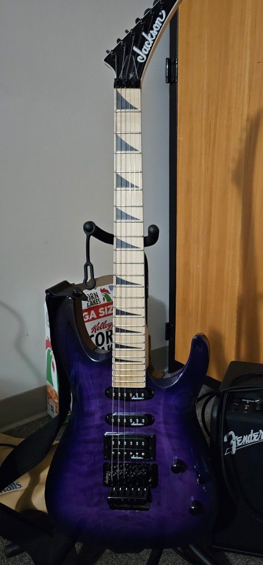 Jackson JS34Q Dinky DKAM Electric Guitar Transparent Purple