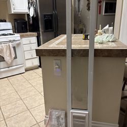 🐾 Brand New Doggy door – Small Dog –