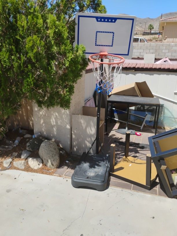 Medium Sized Basketball Court
