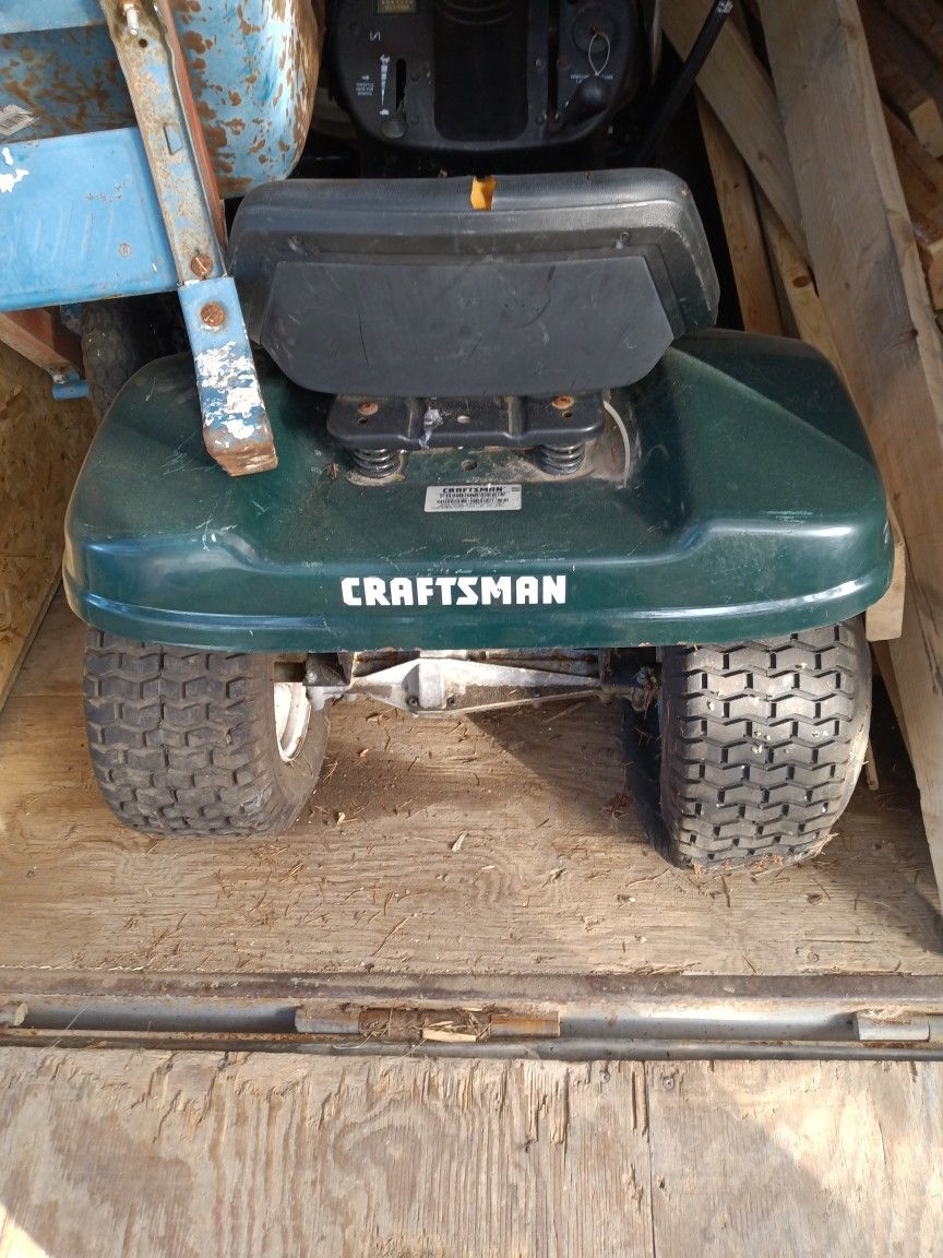 Craftsman Tractor,Needs Carburetor,Runs Great $ 150