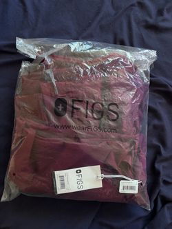 Figs scrub burgundy set