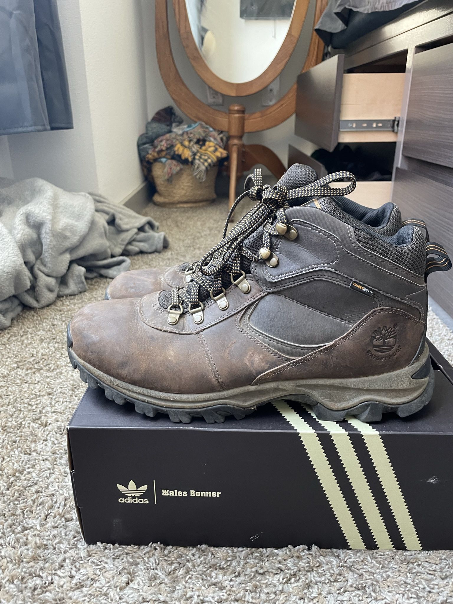 Timberland 2730R hiking boots