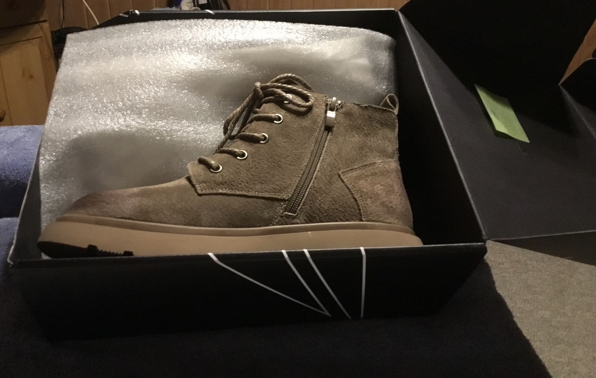 ADAMANT GEAR X- TREK WOMENS BOOTS. Size 8.5. Brand New.