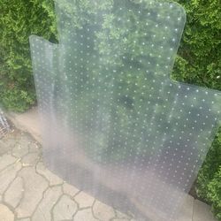 Plastic cover floor or carpet